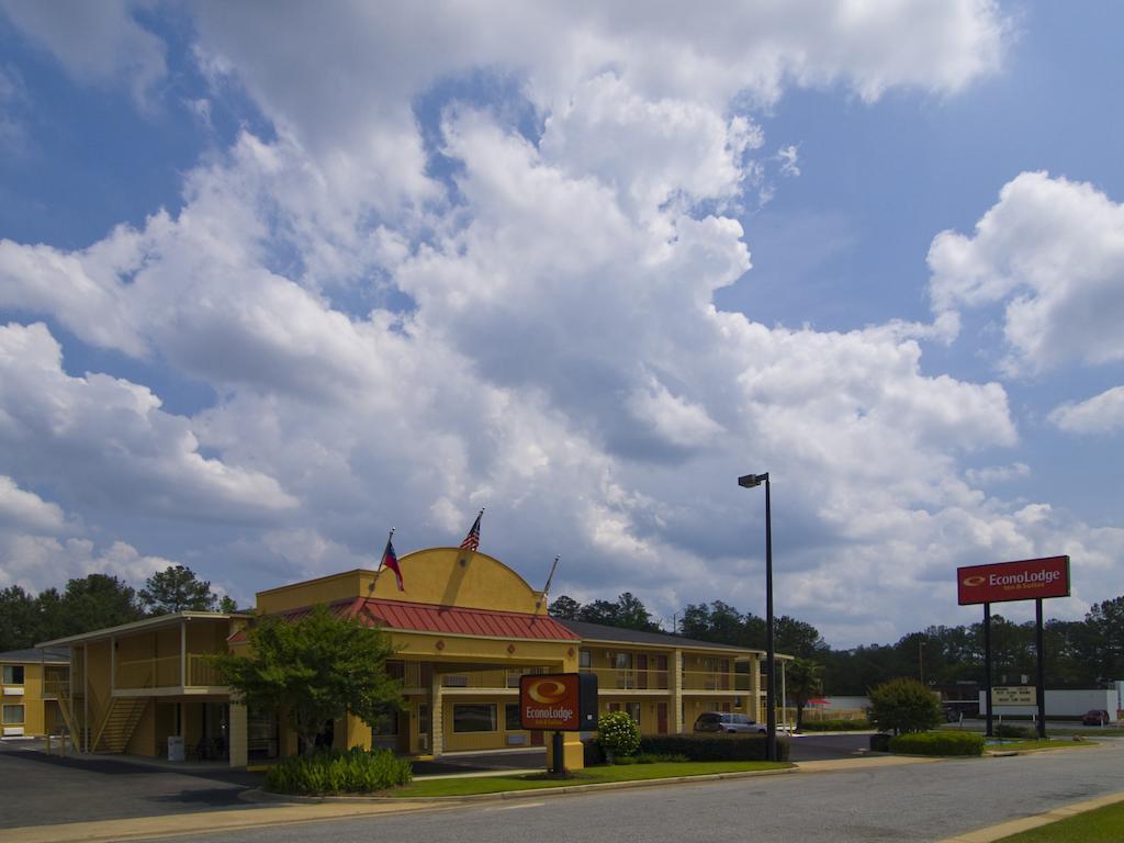 Econo Lodge Inn & Suites At Fort Moore Columbus Buitenkant foto